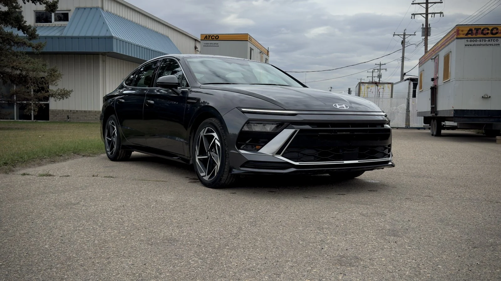 2025 Hyundai Sonata Preferred w/ Trend used Sedan thumbnail 3