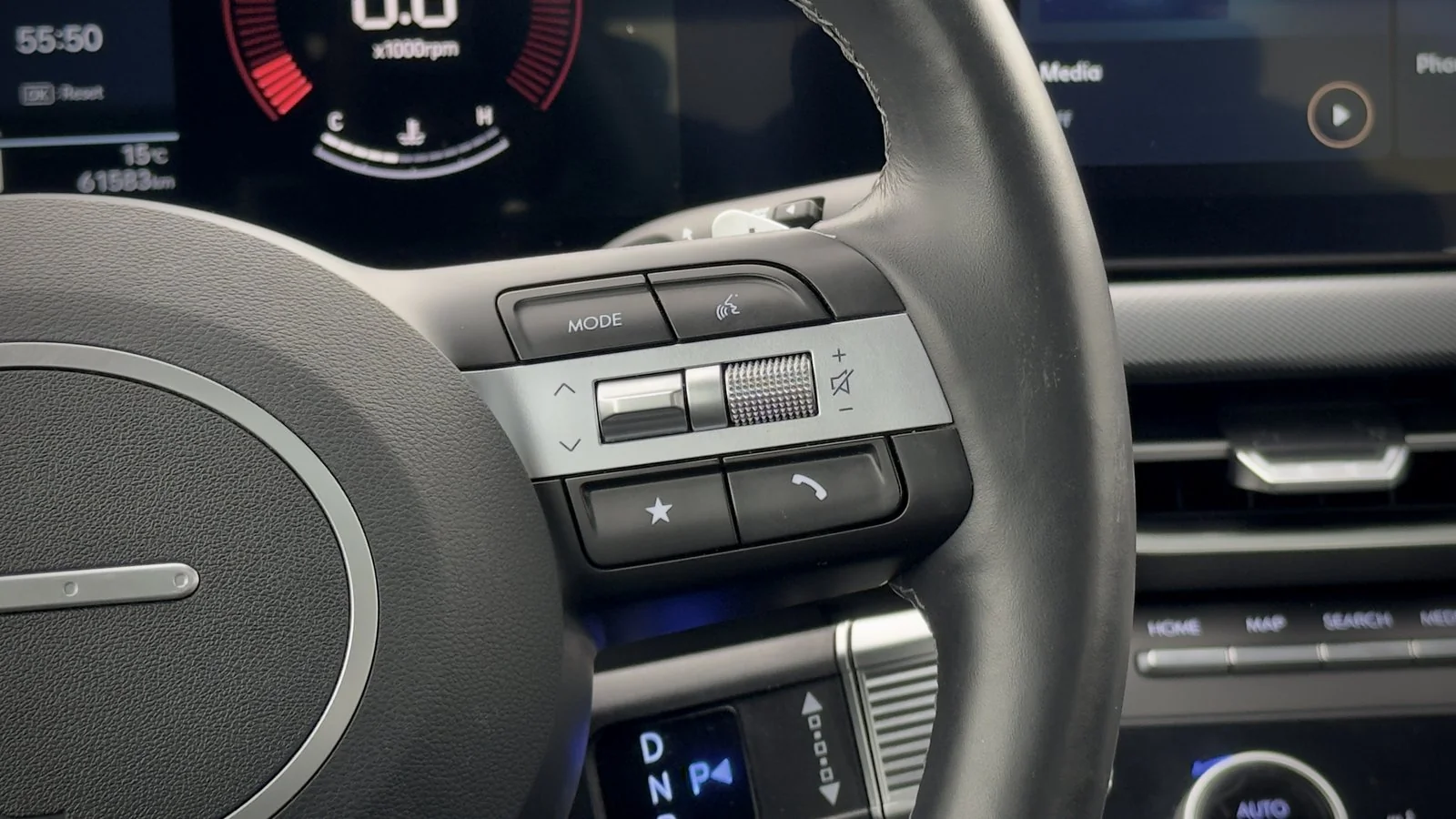 2025 Hyundai Sonata Preferred w/ Trend used Sedan thumbnail 23