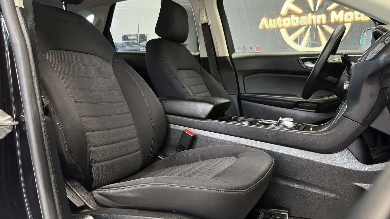 2020 Ford Edge SE used SUV thumbnail 18