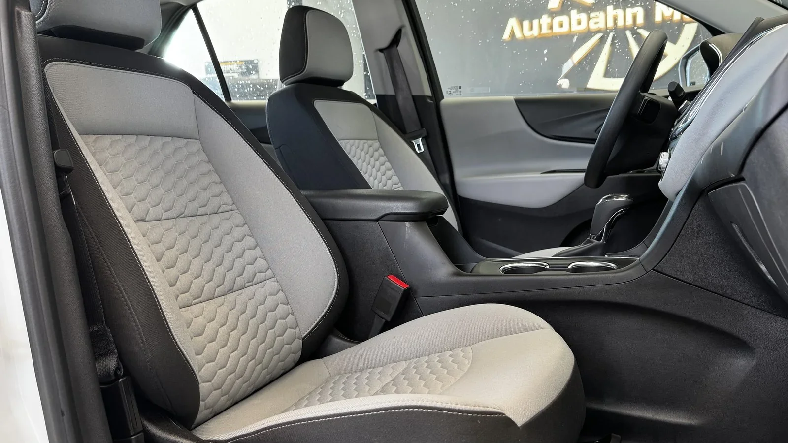 2021 Chevrolet Equinox LS used SUV thumbnail 18