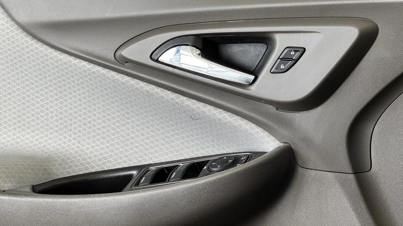 2020 Chevrolet Malibu LS used Sedan thumbnail 18