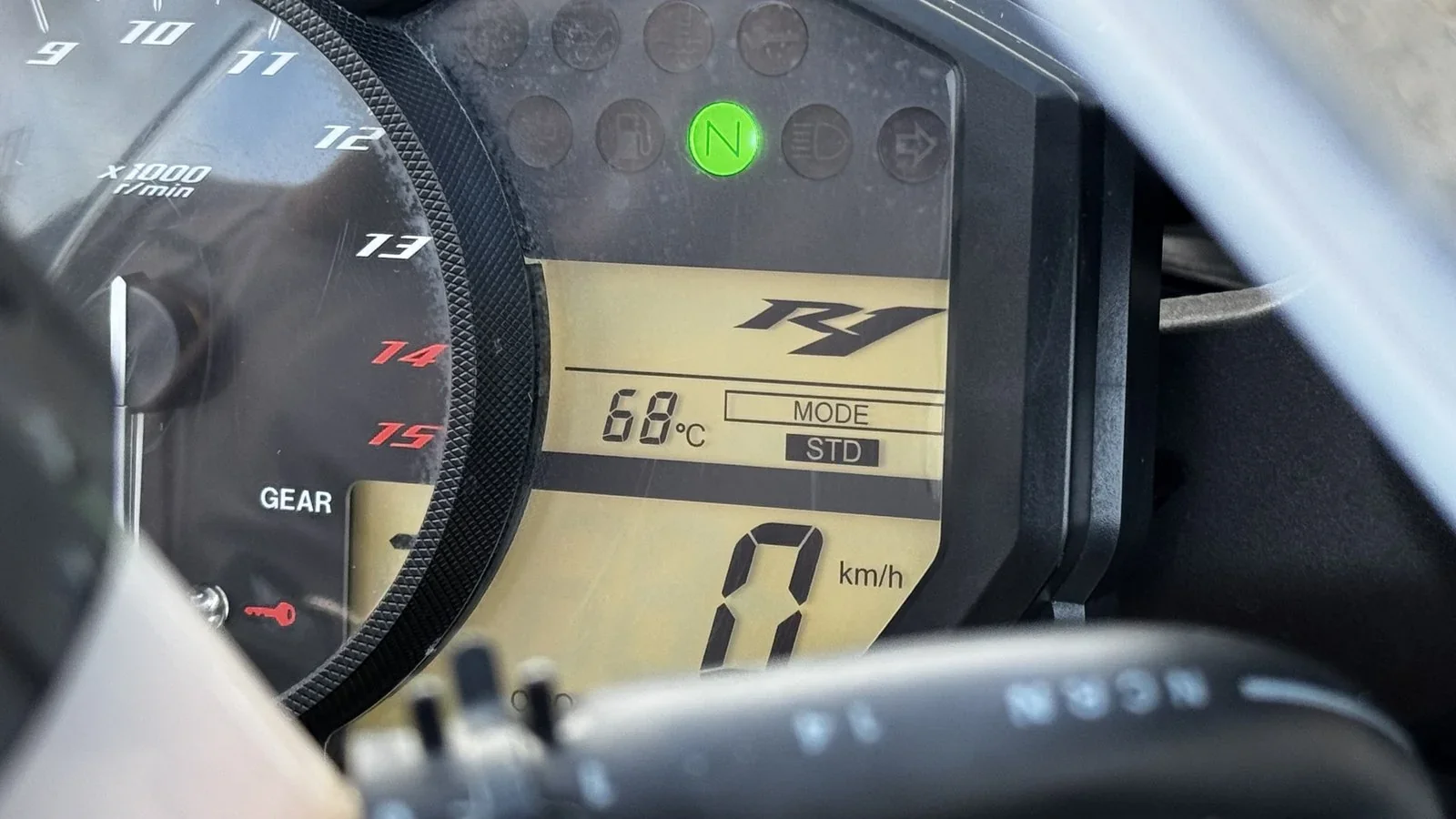 2009 Yamaha YZF-R1 used Motorcycle thumbnail 20