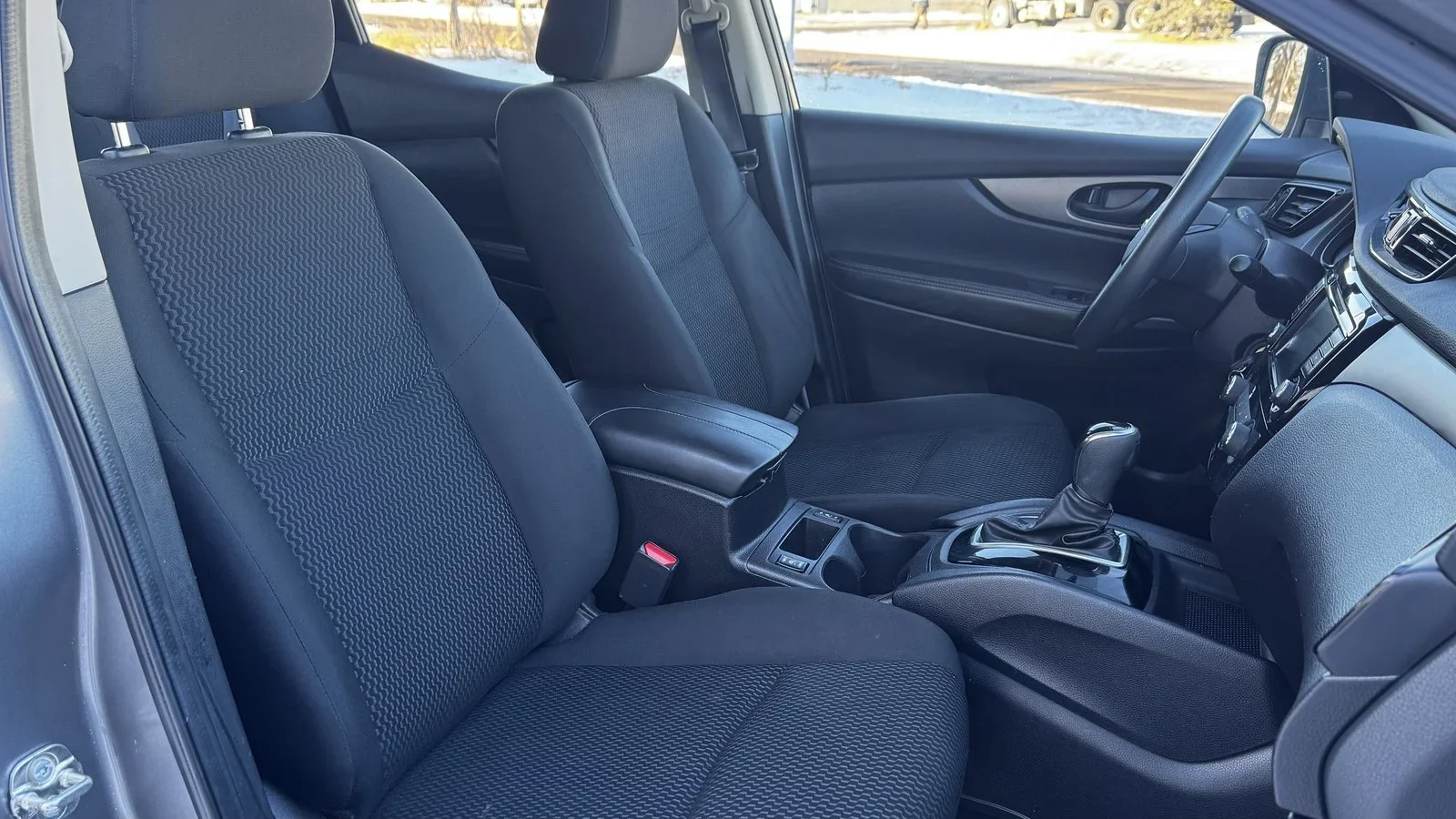 2022 Nissan Qashqai S used SUV thumbnail 21