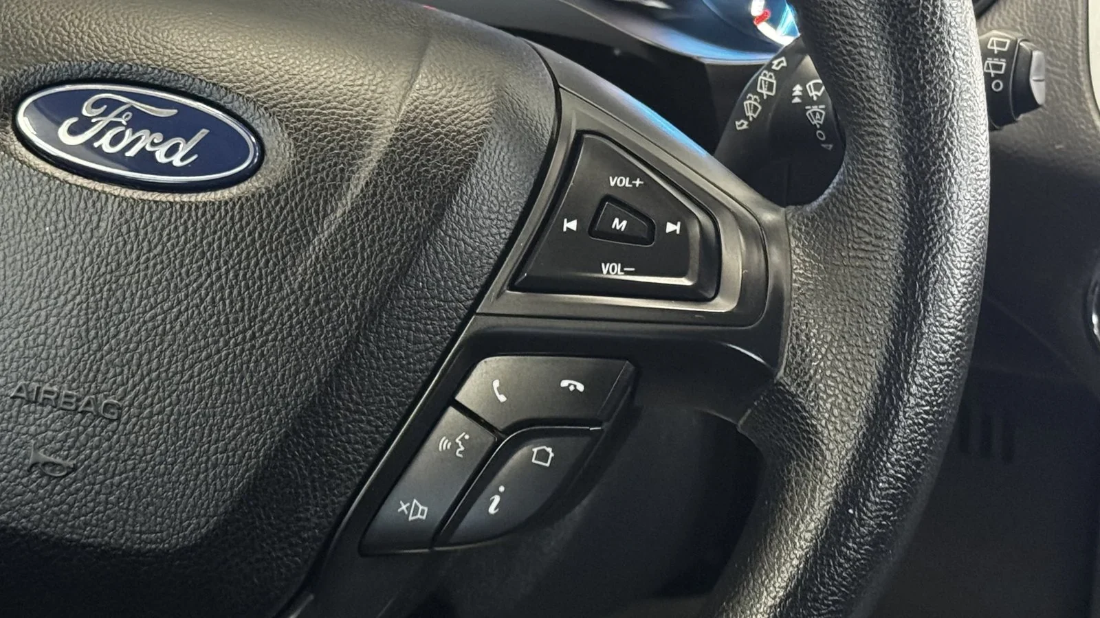 2020 Ford Edge SE used SUV thumbnail 23