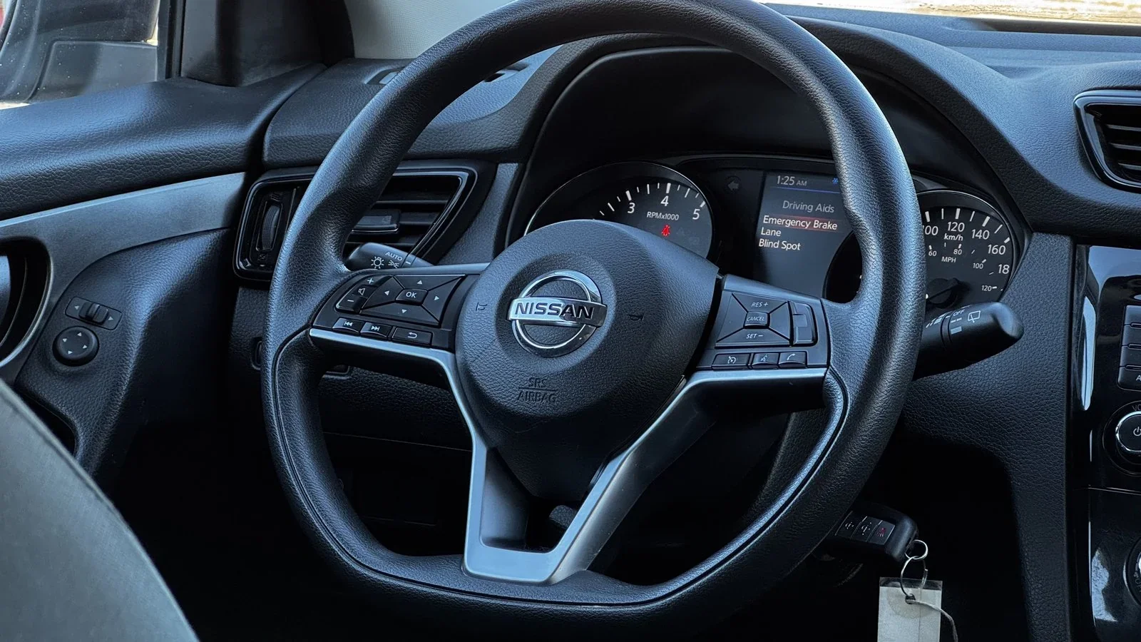 2022 Nissan Qashqai S used SUV thumbnail 23