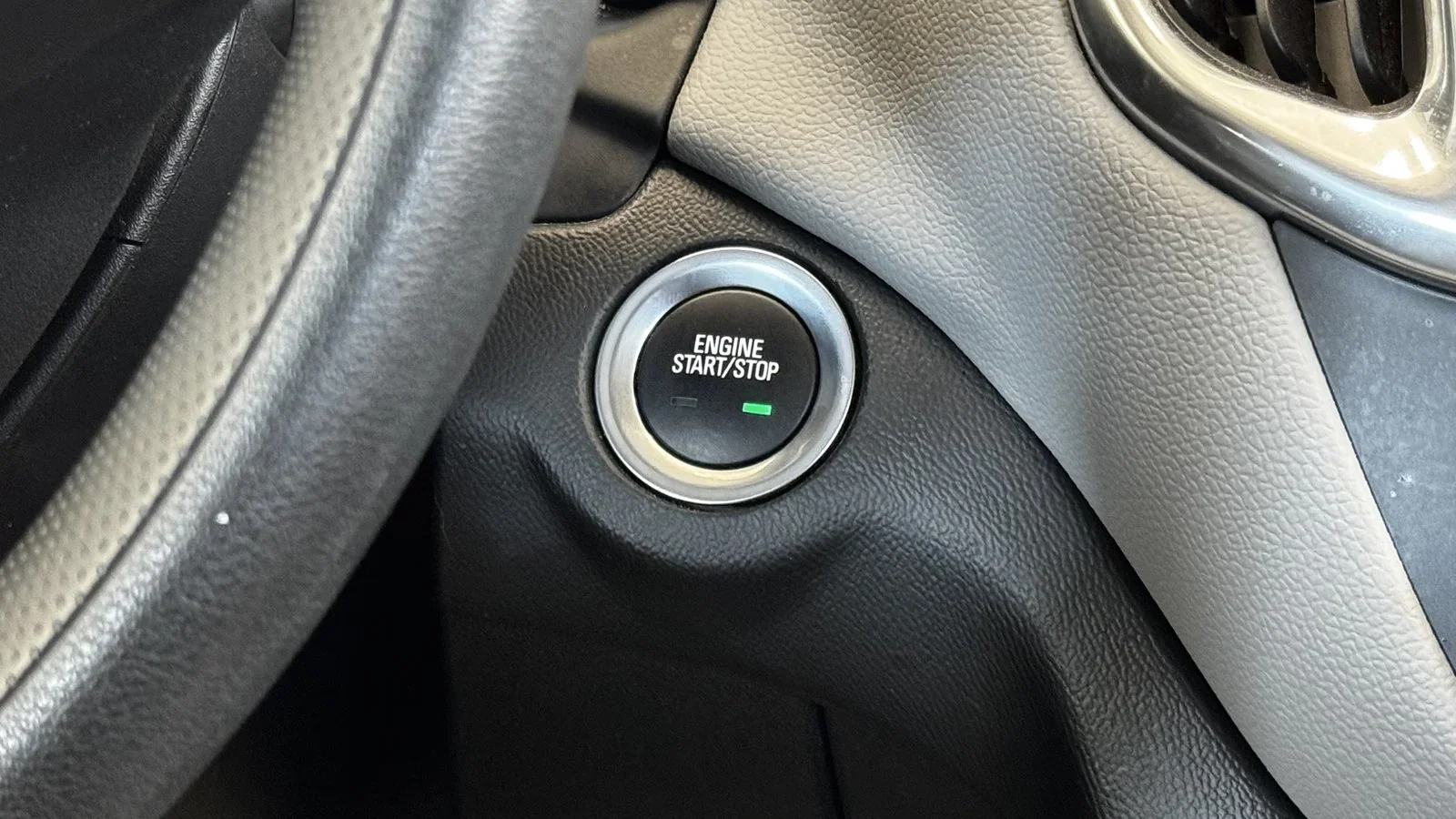 2021 Chevrolet Equinox LS used SUV thumbnail 24