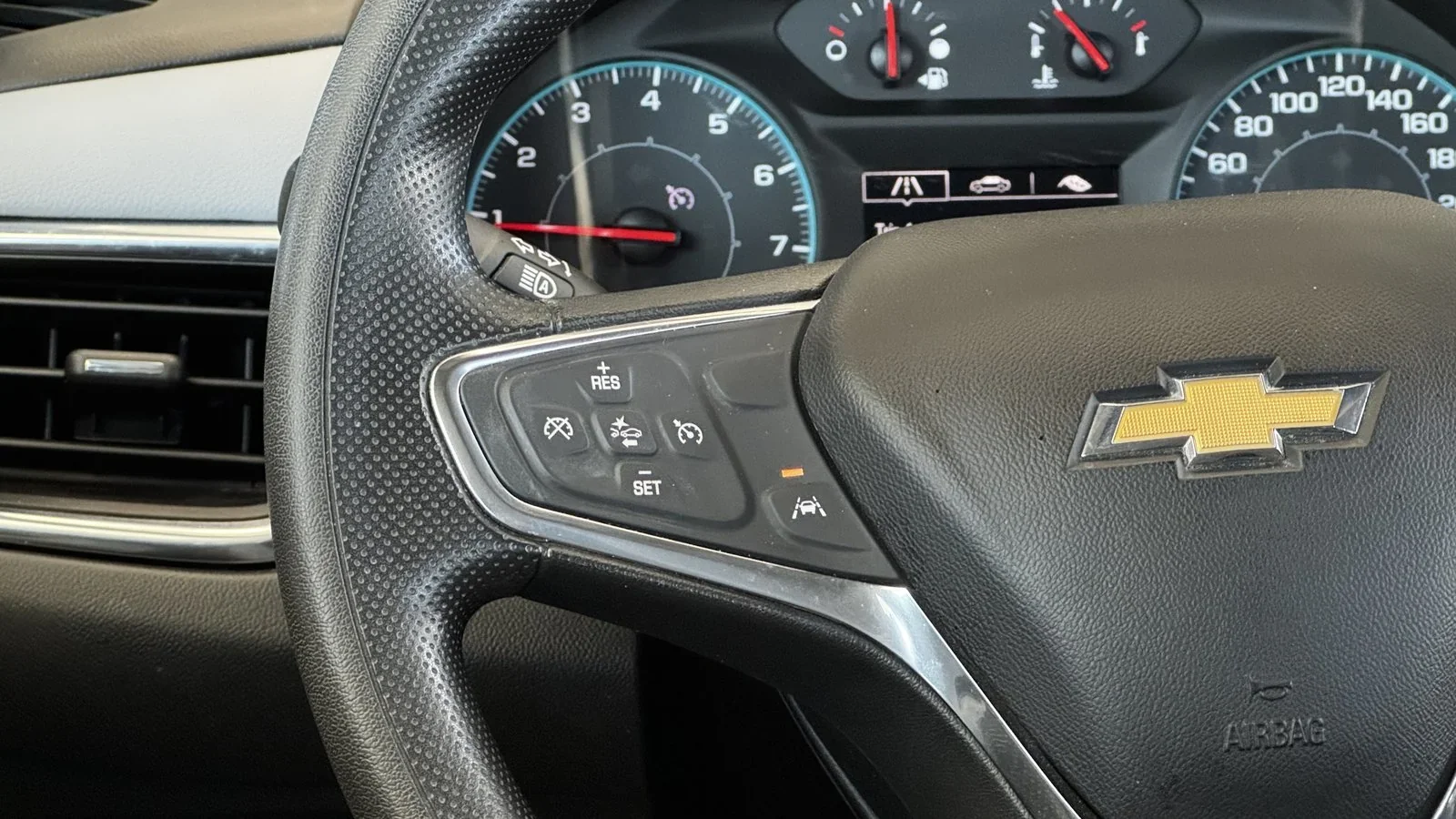 2021 Chevrolet Equinox LS used SUV thumbnail 26