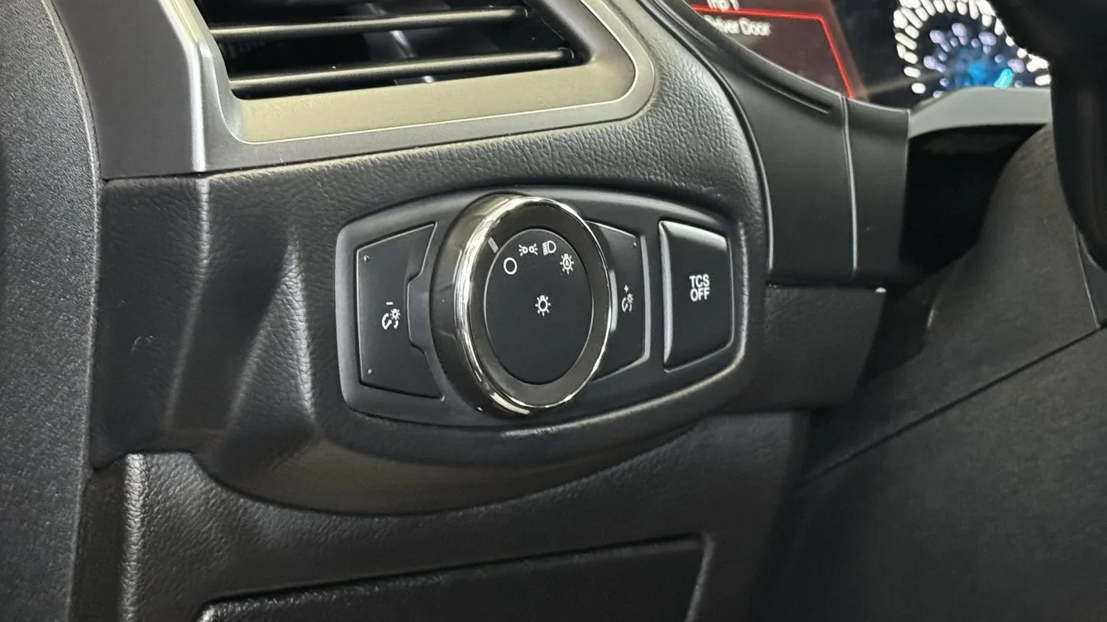 2020 Ford Edge SE used SUV thumbnail 27