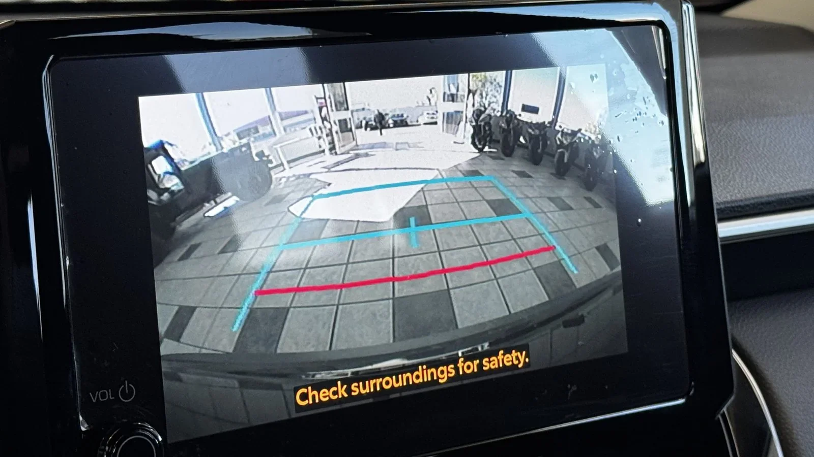 2024 Toyota Corolla Cross LE used SUV thumbnail 30