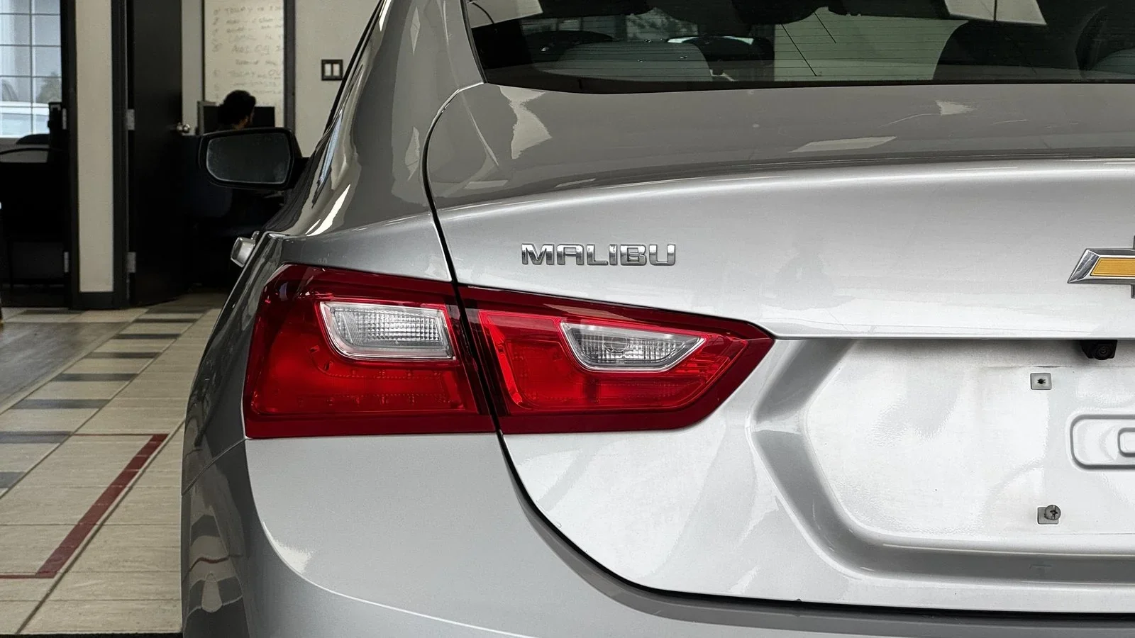 2020 Chevrolet Malibu LS used Sedan thumbnail 13