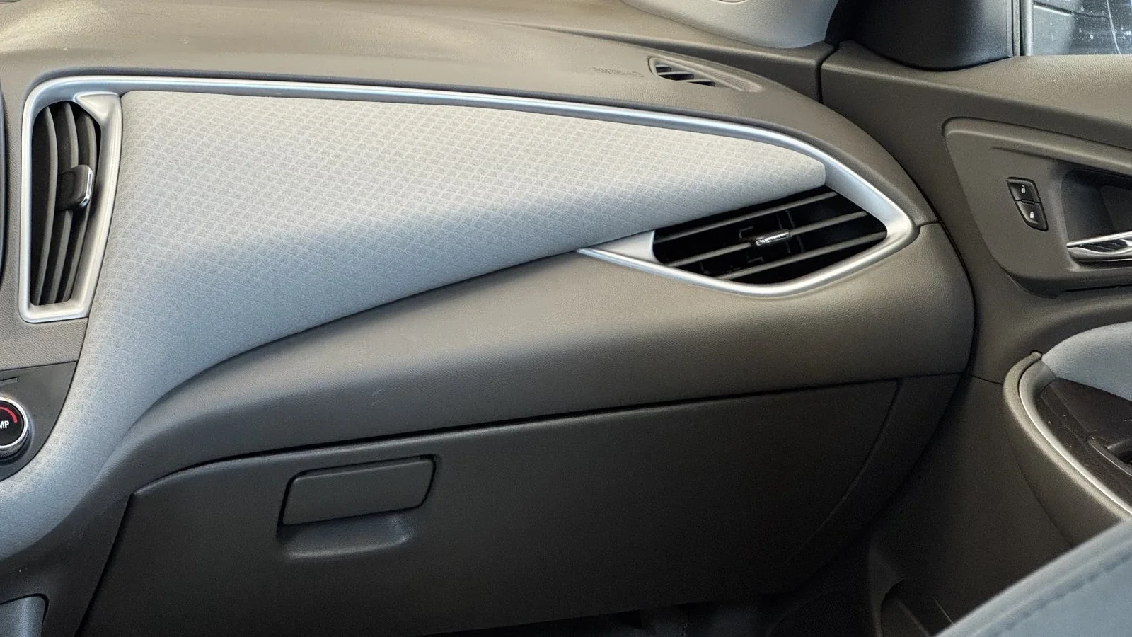 2020 Chevrolet Malibu LS used Sedan thumbnail 12