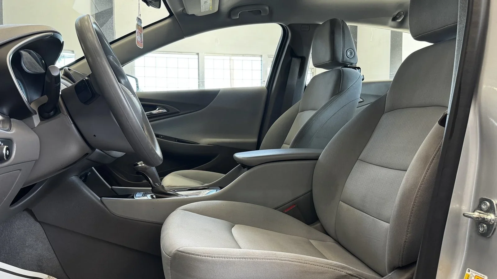 2020 Chevrolet Malibu LS used Sedan thumbnail 14