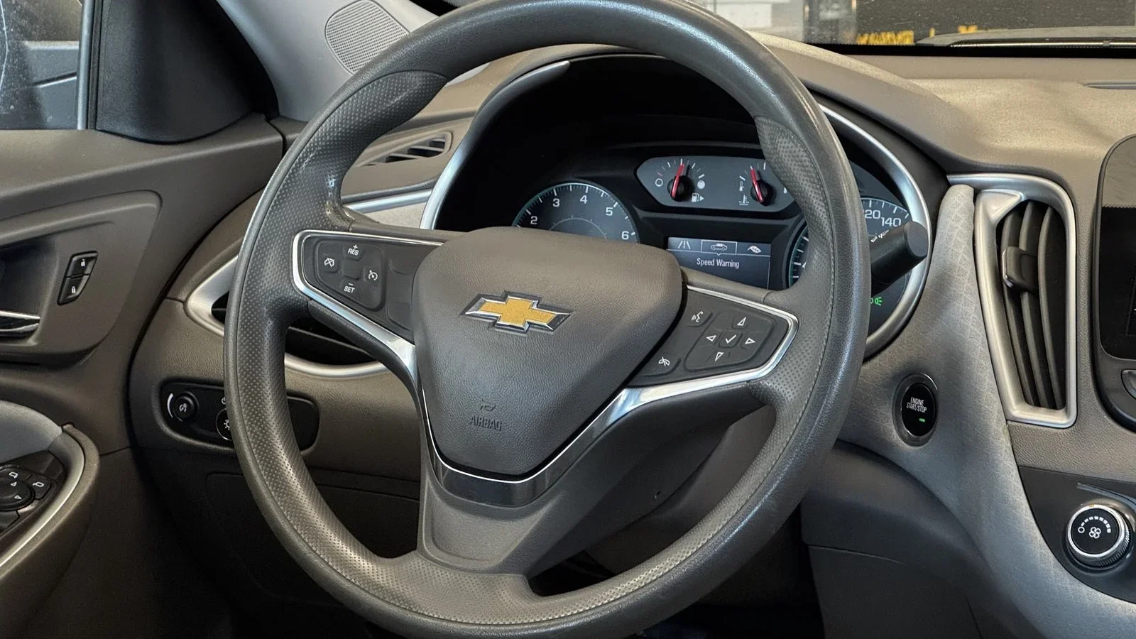 2020 Chevrolet Malibu LS used Sedan thumbnail 18